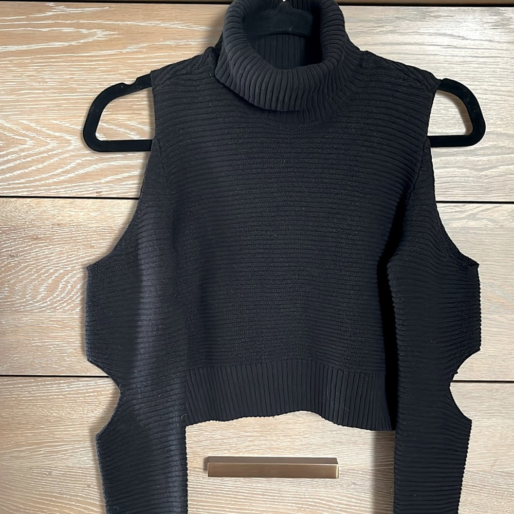 BCBG GENERATION CROPPED SWEATER , CUT OUT SHOULDER AND ELBOW . NWOT